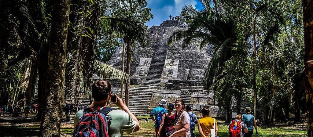 Lamanai boat tour with cruise ship belize